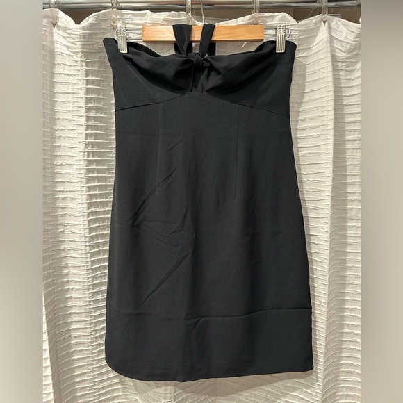 NWOT Abercrombie & Fitch Knot-Front Cutout Halter Mini Dress - Picture 4 of 4